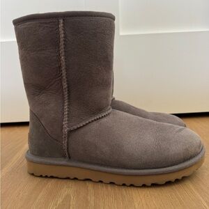 UGG Classic Short II in Purple, Women's Size USA 8